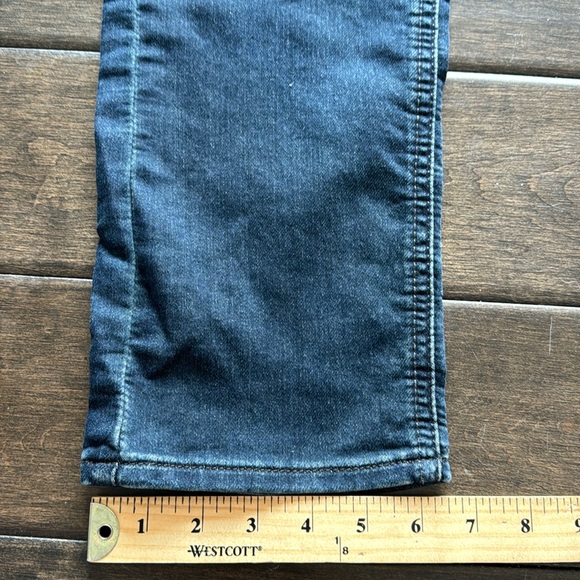 ❤️3/$30 Signature Levi Strauss S47 Regular Taper Jeans - Picture 6 of 11